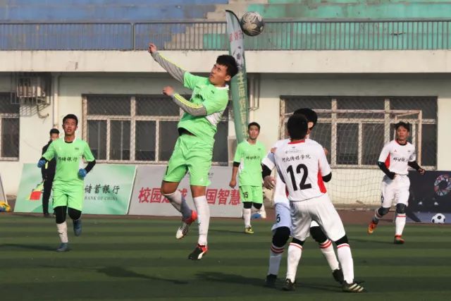 B费拒绝曼联续约：年薪仅增50万